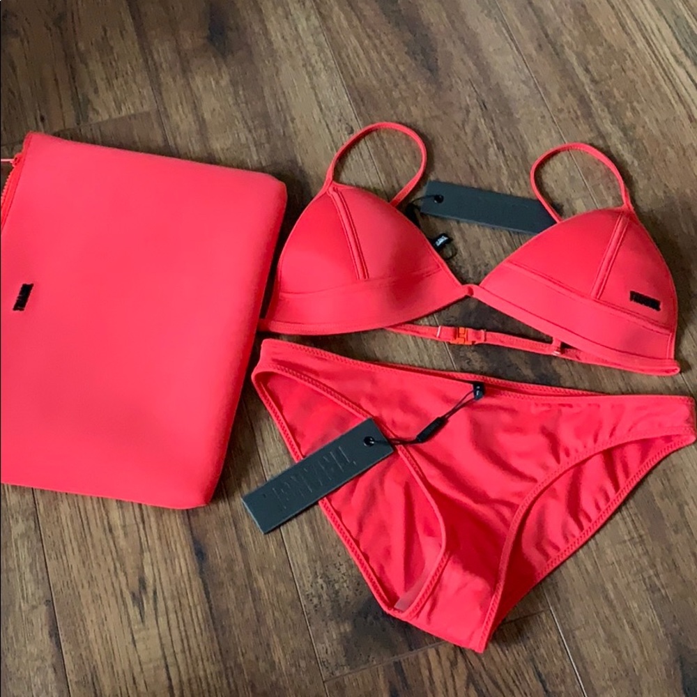 Kiyra Triangl bathing suit